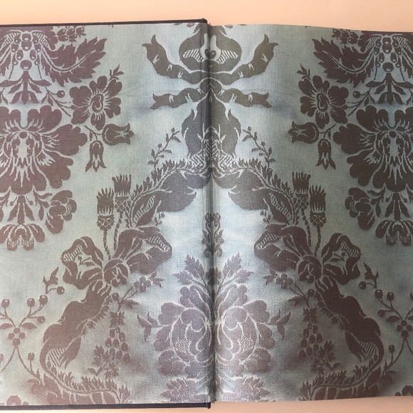 Judith Miller's Guide to Period-Style Curtains & Soft Furnishings I Hardcopy - Picture 4 of 7